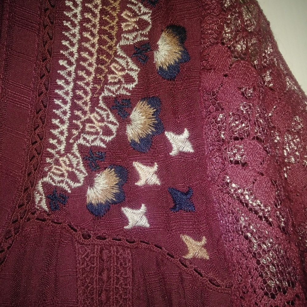 KNOX ROSE - Button Down Embroidered Boho Top - Picture 3 of 5